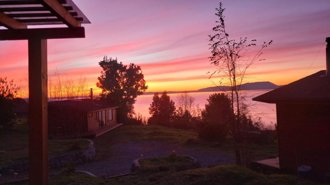 Cabañas Ayalén con vista al Lago Pucón Esterno foto
