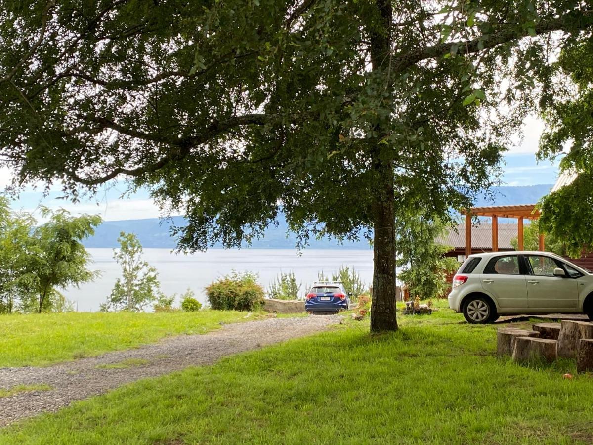 Cabañas Ayalén con vista al Lago Pucón Esterno foto