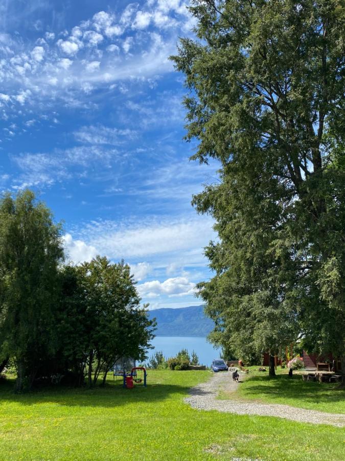 Cabañas Ayalén con vista al Lago Pucón Esterno foto