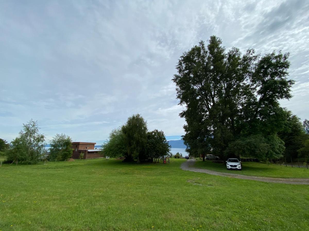 Cabañas Ayalén con vista al Lago Pucón Esterno foto