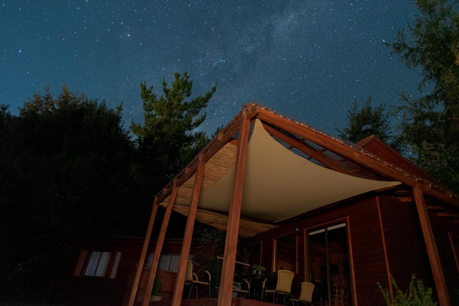 Cabañas Ayalén con vista al Lago Pucón Esterno foto