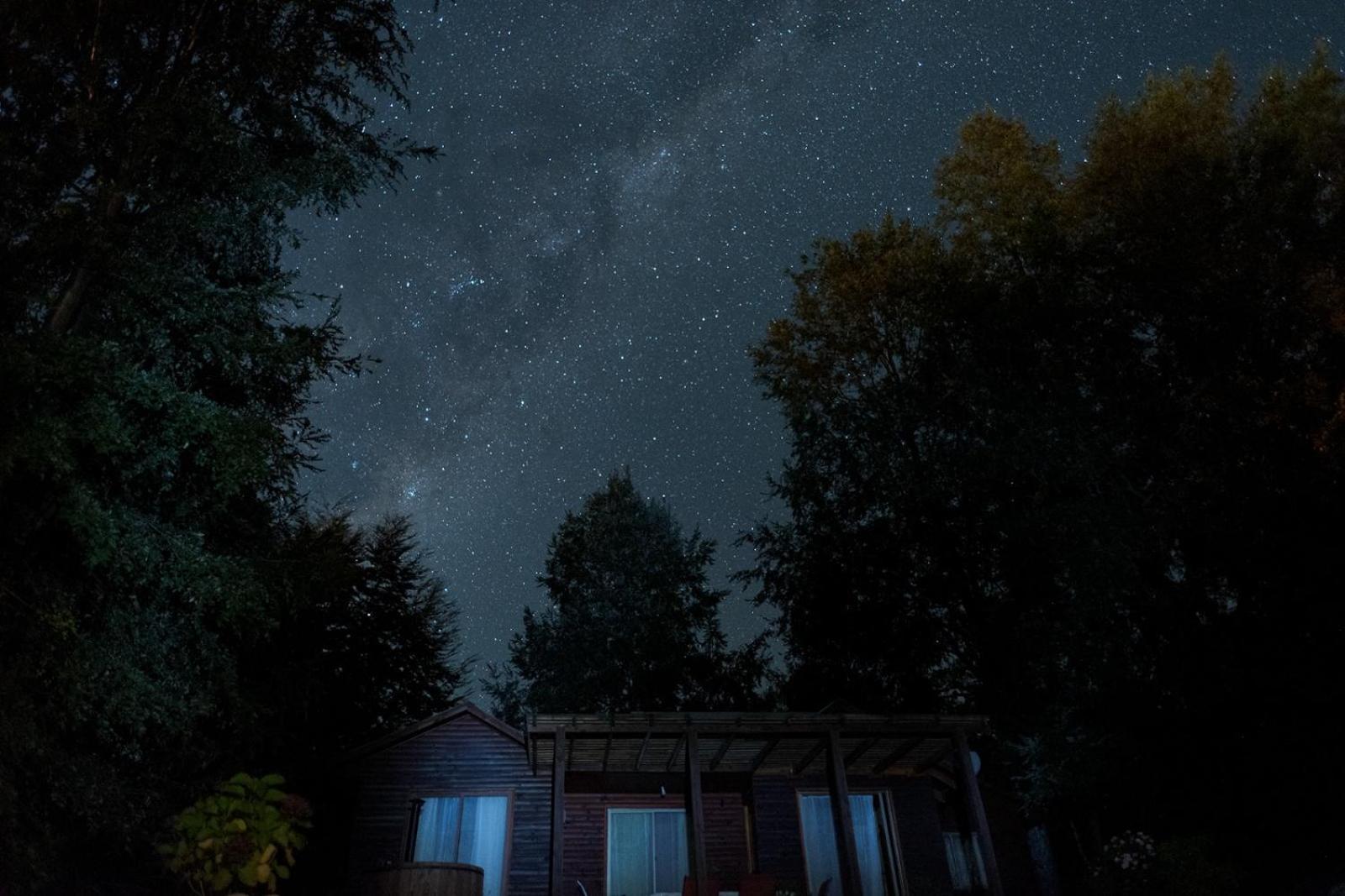 Cabañas Ayalén con vista al Lago Pucón Esterno foto